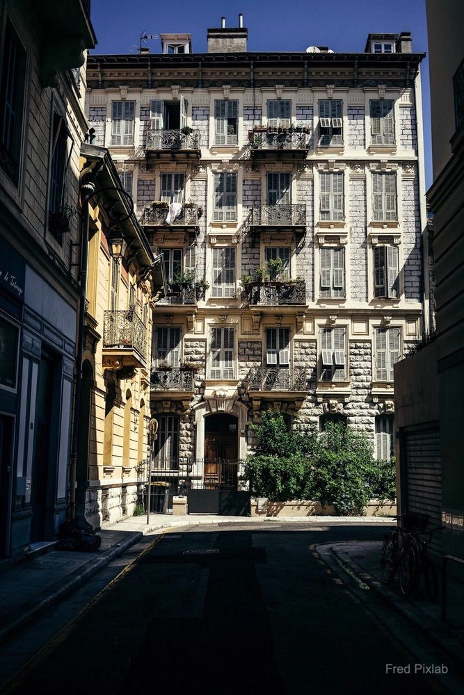 Photograph by Fred Pixlab, Paris
